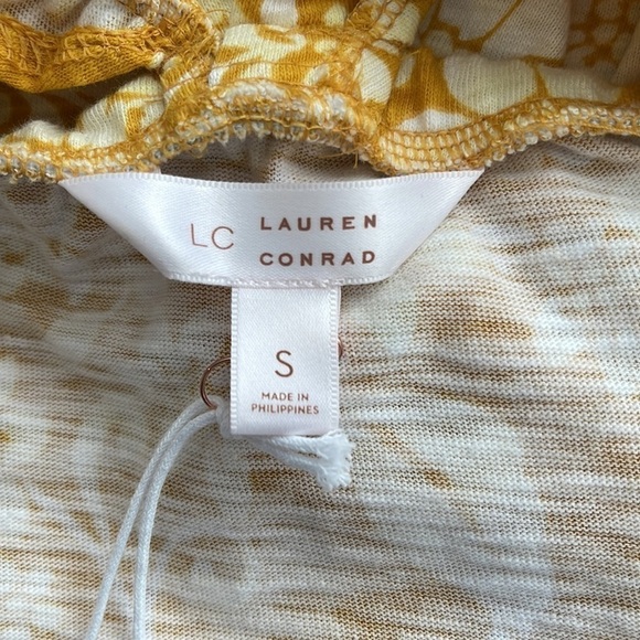 LC Lauren Conrad Floral Ruffled Sleeve Top l SIZE S - Picture 9 of 10